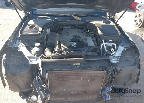 2017 Mercedes-Benz Glc 300 Coupe 4Matic z USA, uszkodzony, nr VIN WDC0J4KB1HF257027